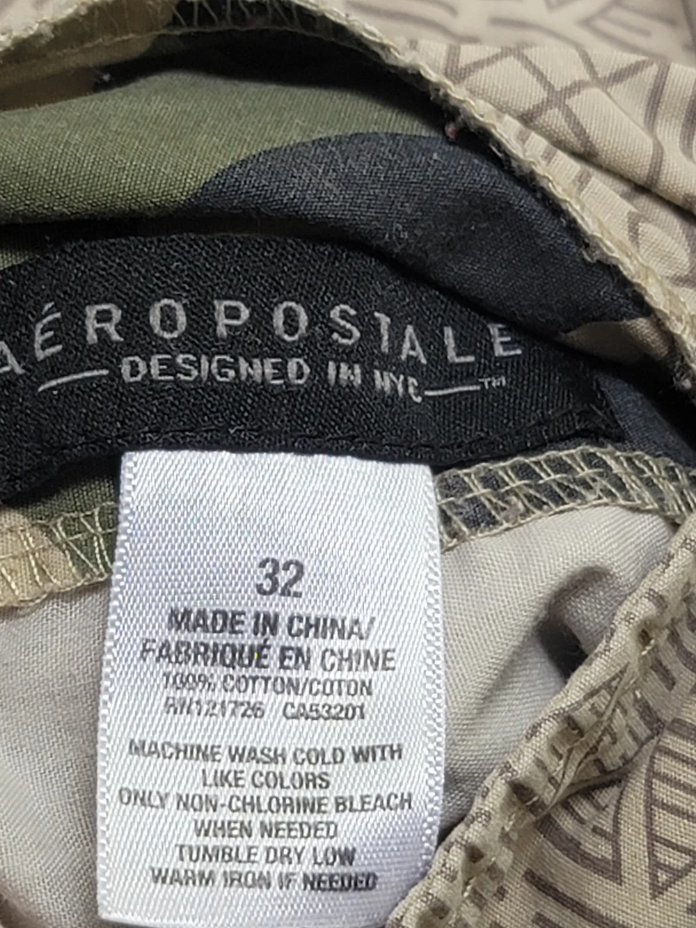 Aeropostale Double-sided shorts, camouflage and Tan Geometric-Print Men’s - Picture 7 of 7